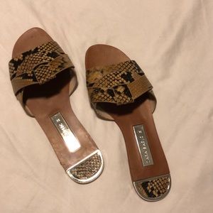 Zara slides